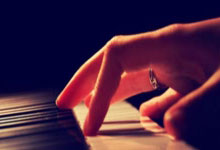 韩振：岁月如歌，生日快乐！